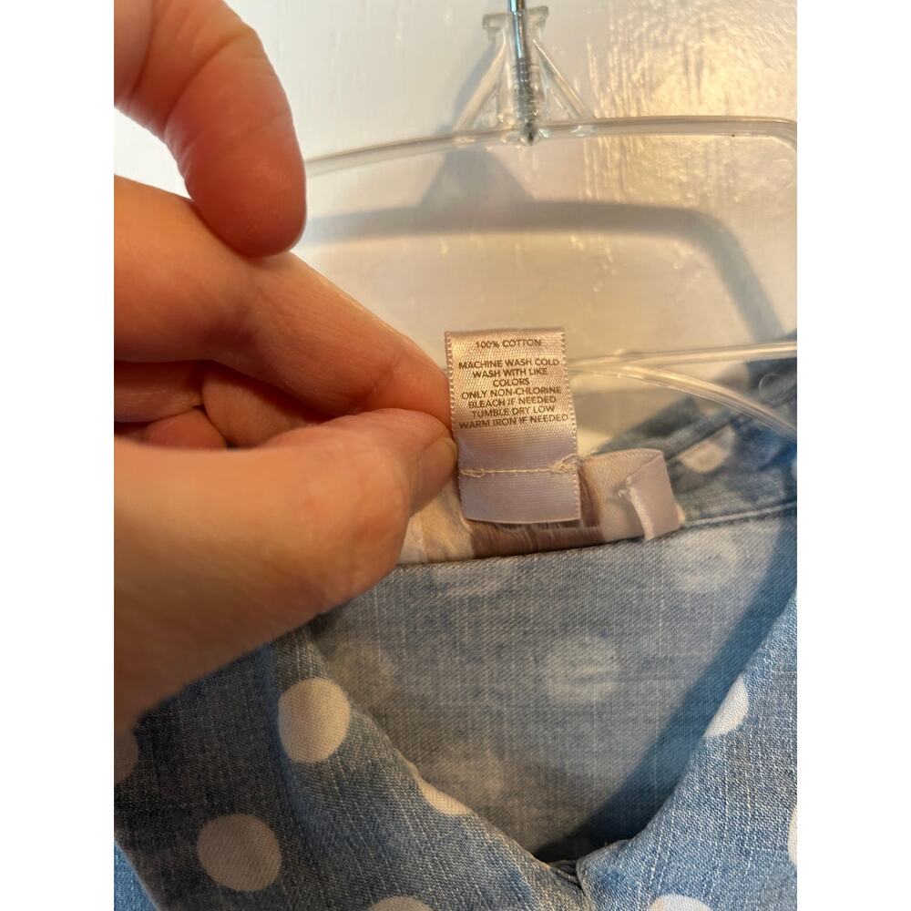 Loft Polka Dot Chambray Button Down Size M - Picture 5 of 5
